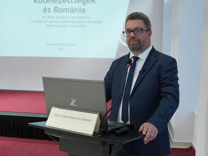 Trianon konferenciáján Dr. Fazakas Zoltán József